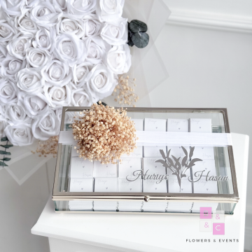 2'li set-Mega Boy Beyaz Güllü İsteme Çiçeği ve Çikolatası