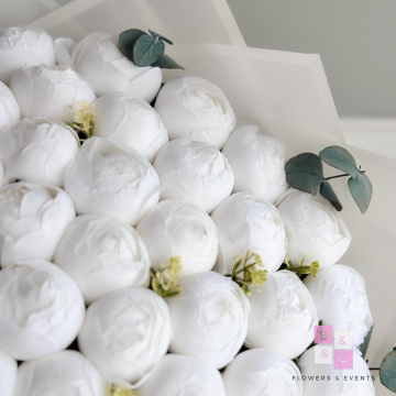 Okaliptus Süslemeli Solmayan Şakayıklı İsteme Çiçeği