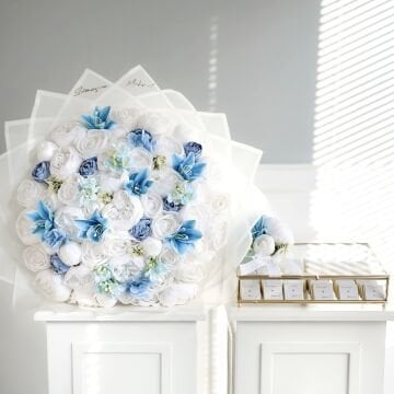 2'li Set-Mavi Lilyum ve Solmayan Şakayıklı İsteme Çiçeği&İsteme Çikolatası