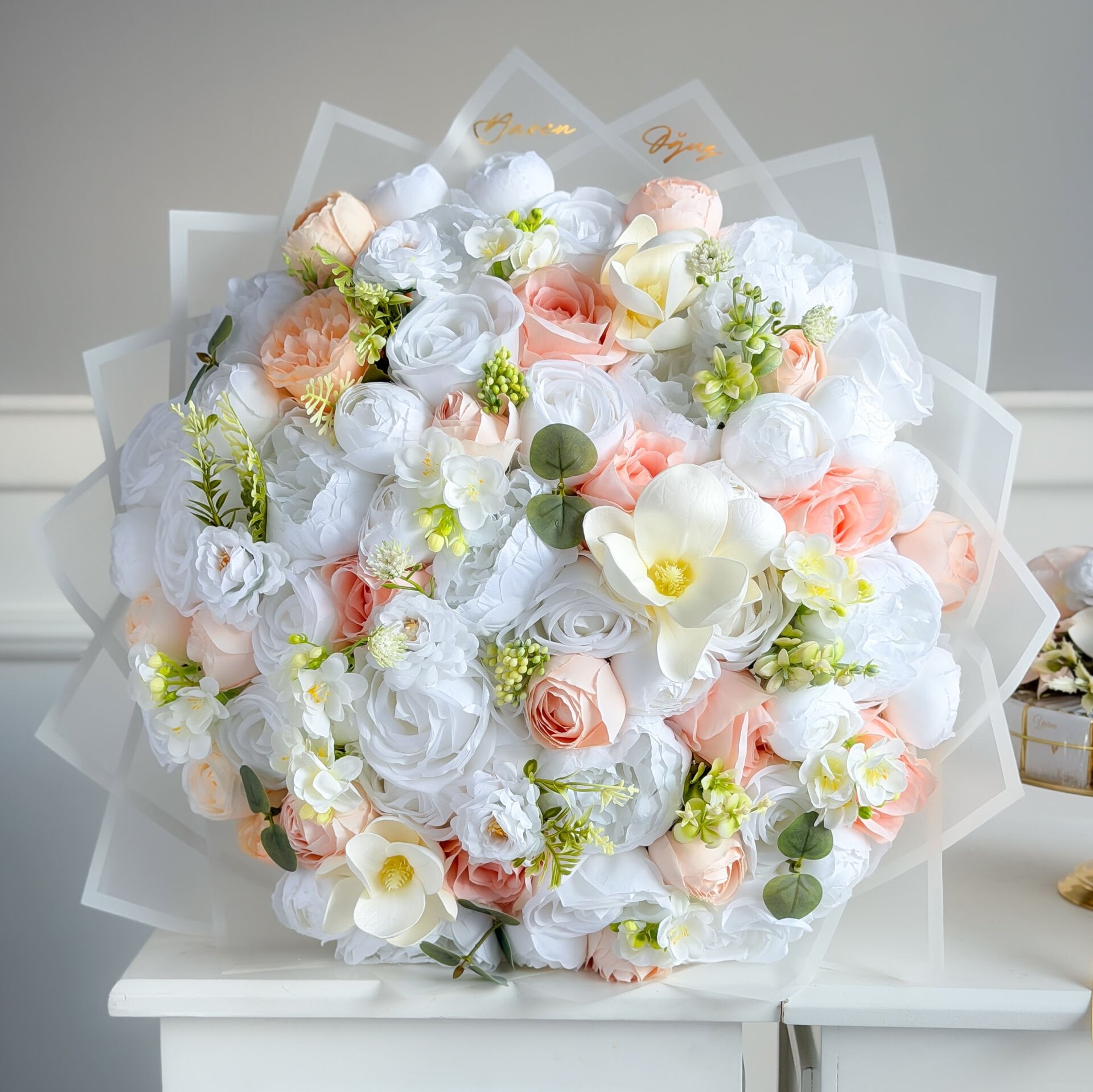 Manolya ve Solmayan Şakayıklı Mega Boy İsteme Çiçeği